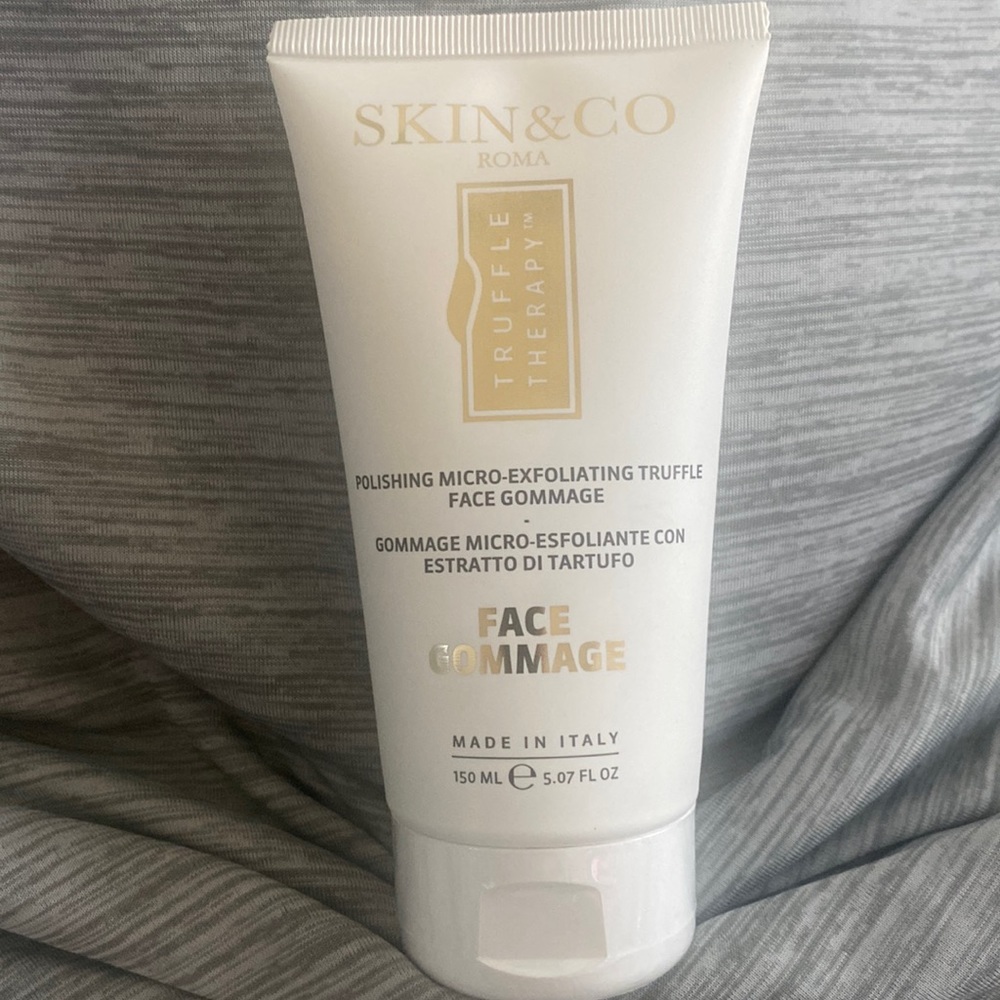 🆕️Skin & Co Roma Polishing Truffle Face Gommage